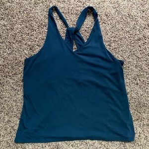 Athleta twist back tank SzL